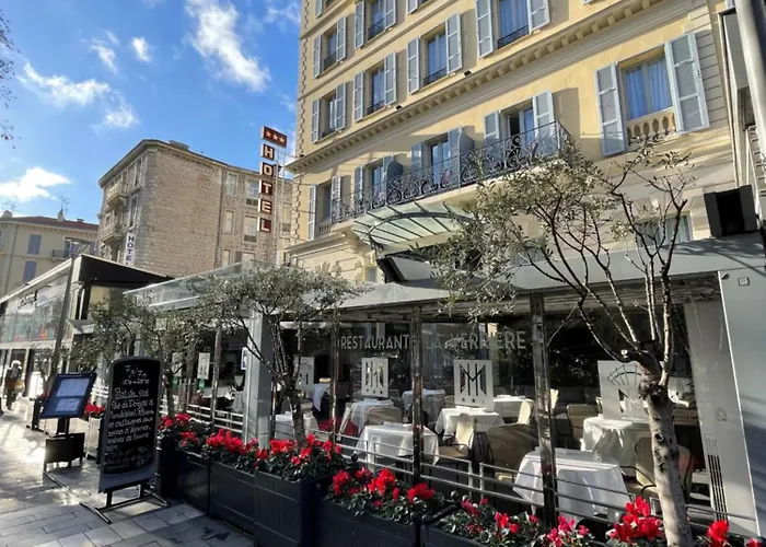 Hotel & Appartements Monsigny